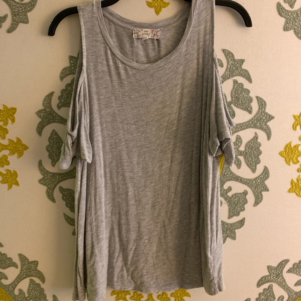 Gray top